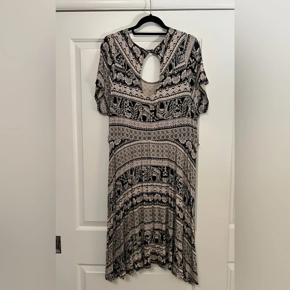 Torrid Elephant Print Keyhole Dress - Picture 2 of 6